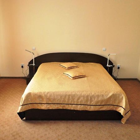 Hotel Andrei Cîmpia Turzii المظهر الخارجي الصورة