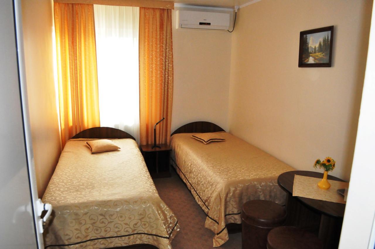 Hotel Andrei Cîmpia Turzii المظهر الخارجي الصورة