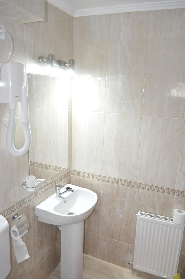 Hotel Andrei Cîmpia Turzii المظهر الخارجي الصورة